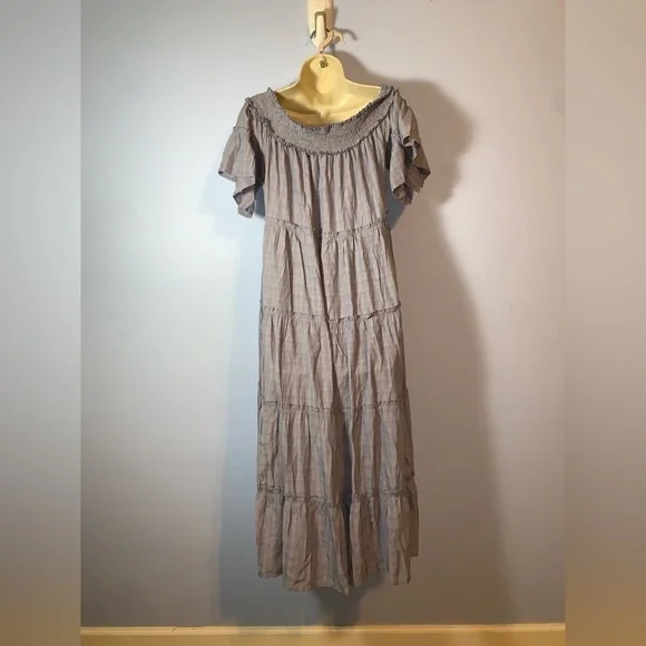 Entro Gray blue tiered Women's maxi Dress short sleeve flowy size large smocked - Picture 3 of 7